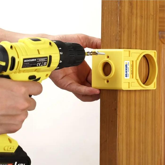 KIT PARA INSTALACIÓN DE CERRADURA DE PUERTA
